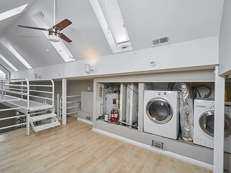 1710 U St NW #4 — Photo 9
