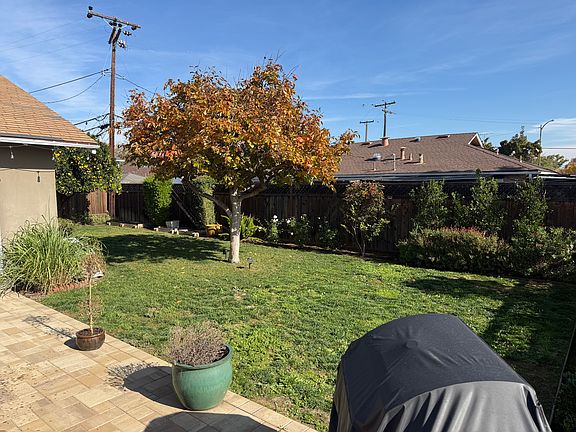 3rd image of 3510 Hilary Dr