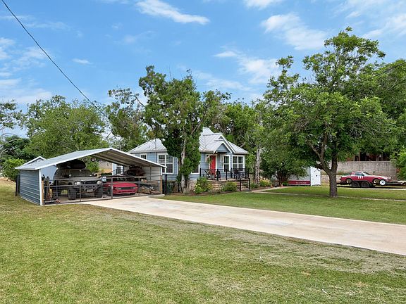 4th image of 2120 Leander St