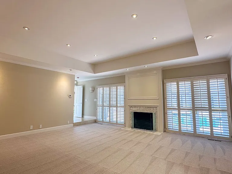 14402 Donna Ln — Photo 17
