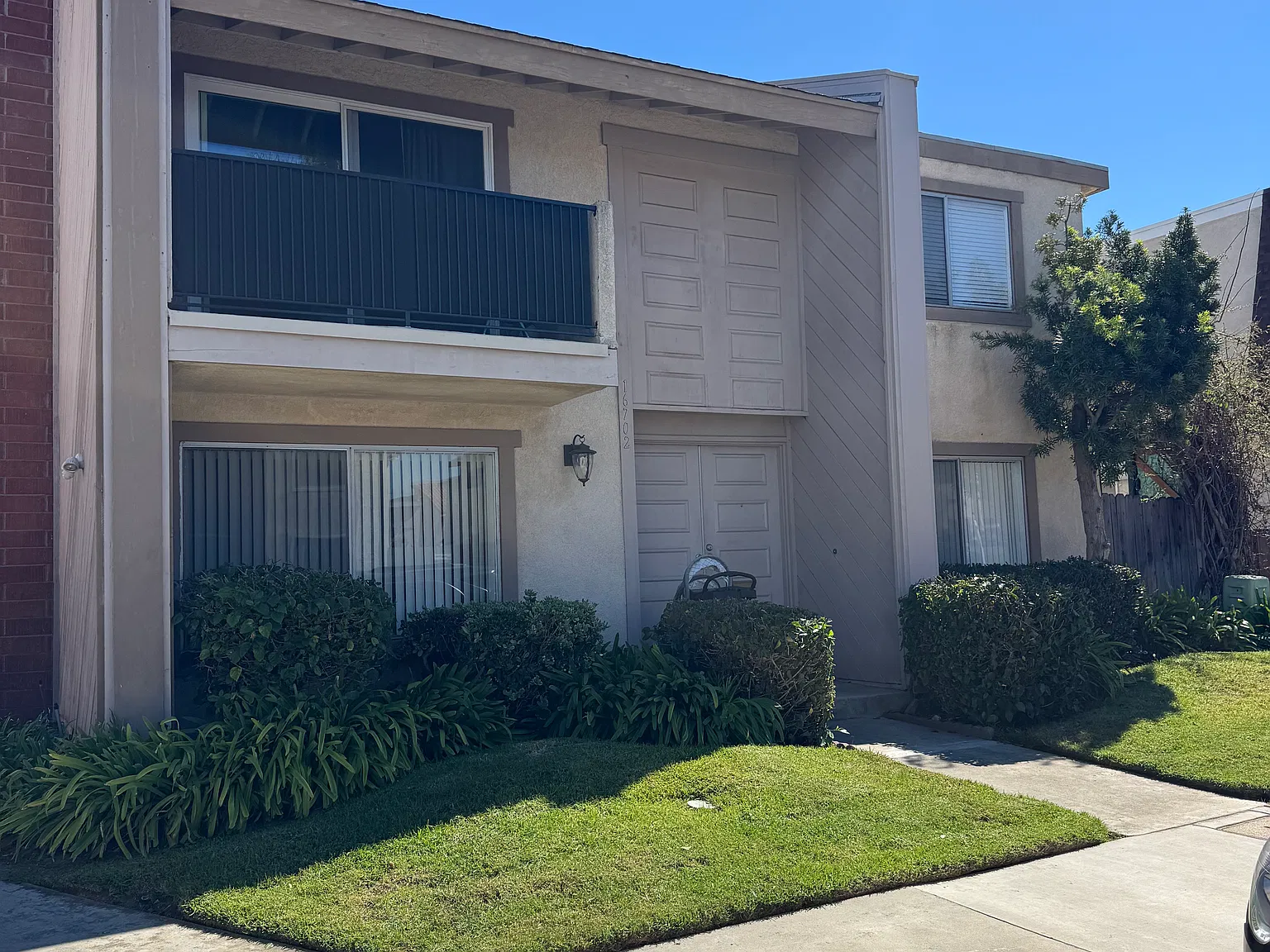 16702 Sims Ln — Photo 1