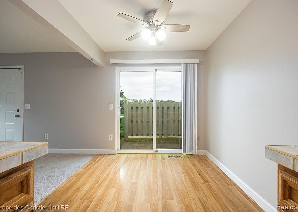 15900 N Franklin Dr, photo 9