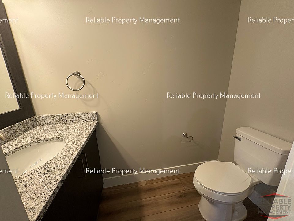 1st image of 379 Jeremy Ln #379