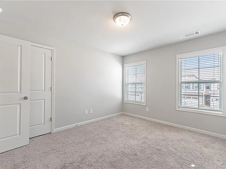 2414 Morgan Place Dr — Photo 42