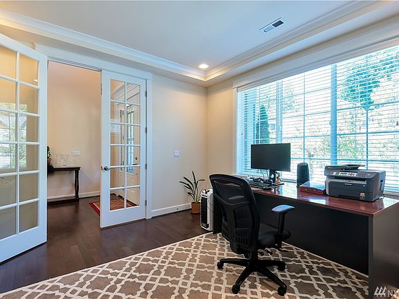 3rd image of 24349 NE 8th Pl