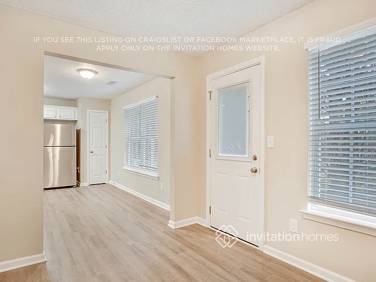 408 Kendall Ln — Photo 12