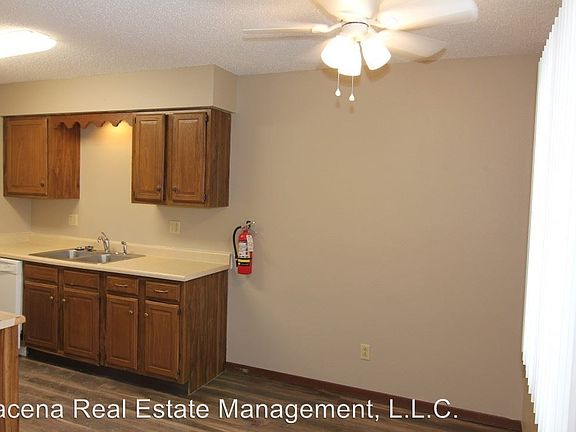 5th image of 949 Boston Way APT A3