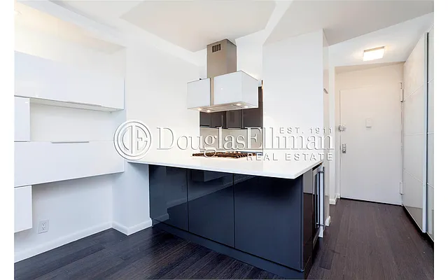 Rented by Douglas Elliman | media 8