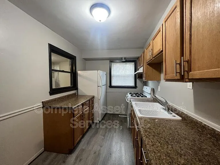 3102 W 40th St — Photo 6