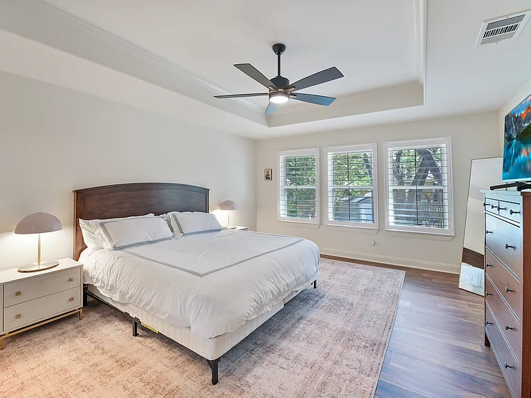 5803 Cedar Cliff Dr — Photo 6