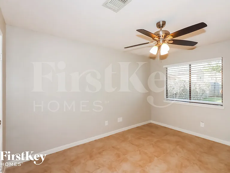 6611 Gleneagles Dr — Photo 11