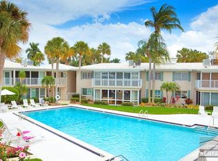 342 Harbour Dr, Naples, FL 34103