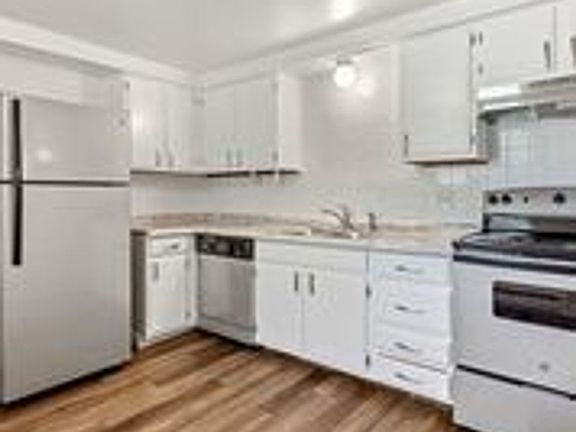 5th image of 1907 W Broadway Ave APT 6