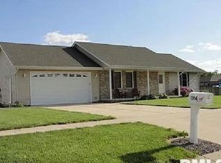 1004 Latigo Ln, Springfield, IL 62712