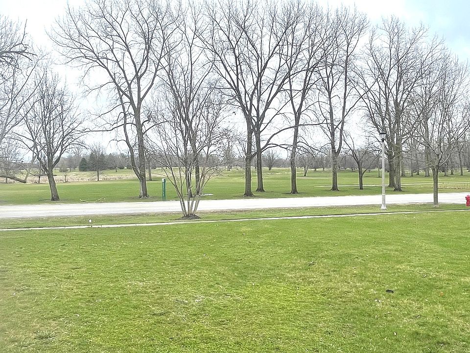 2nd image of 408 Hankes Rd
