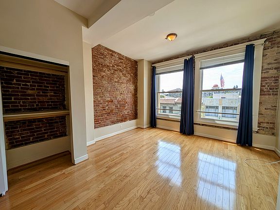 5th image of 14 N Fair Oaks Ave Suite 305