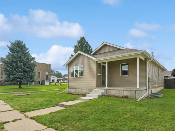 119 W Division St, Colfax, IA 50054