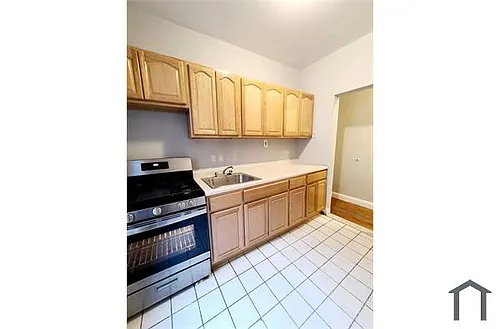 617 Casanova St #2 Photo 1