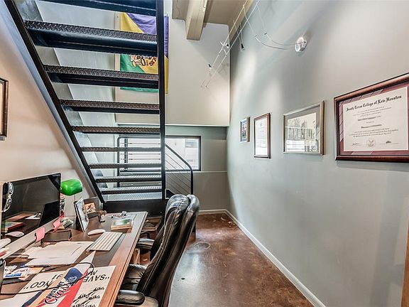 5th image of 215-705 S Main St #215