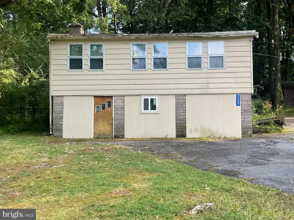 7609 Old Field Rd, Harrisburg, PA 17112