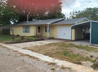 9 Elm Dr, Bethany, IL