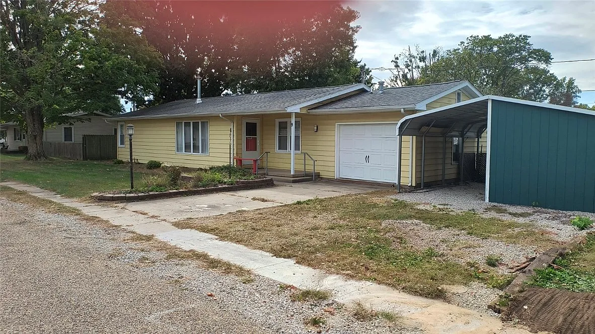 9 Elm Dr photo 1