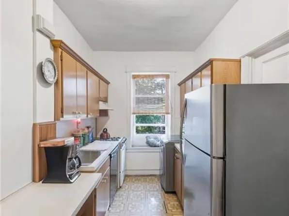 204 East 31st Street image 17 of 28