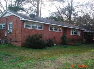 54 E St Charles Ave, Louisville, MS 39339