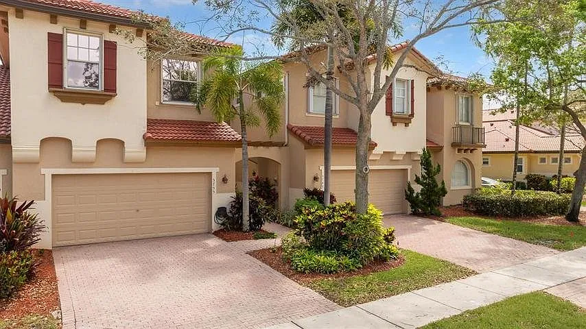 Building Photo - 5755 NW 120th Ave