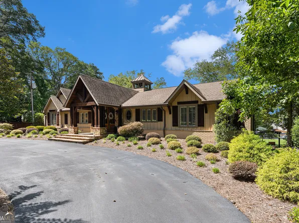2484 Emerald Dr, Jonesboro, GA 30236