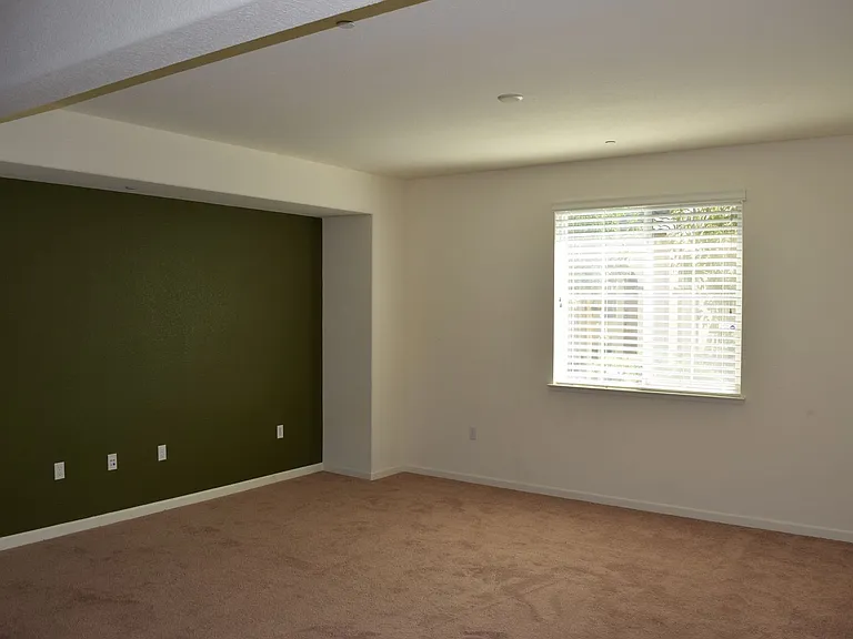 378 W Abbey Ln — Photo 4