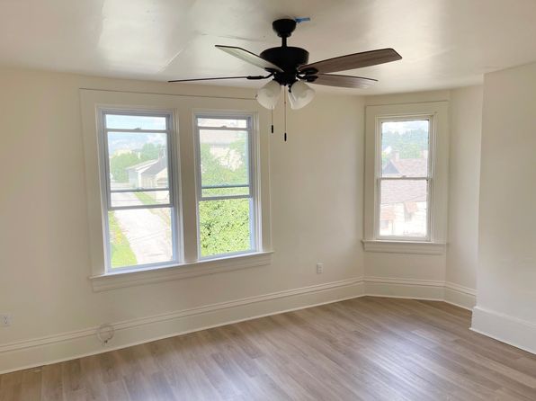 308 Washington Ave #2