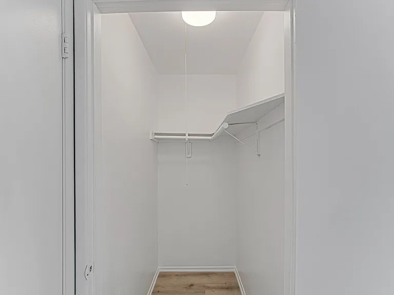 6825 Haskell Ave #304 — Photo 5