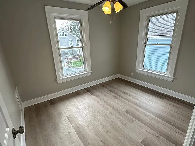 157 Sherman Ave — Photo 8