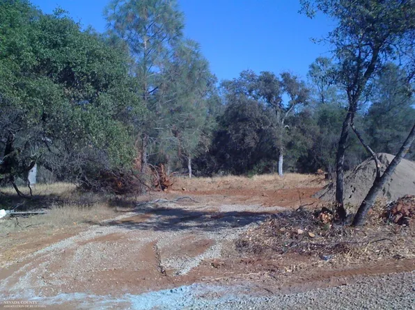 12155 Gillham Ct, Grass Valley, CA 95949