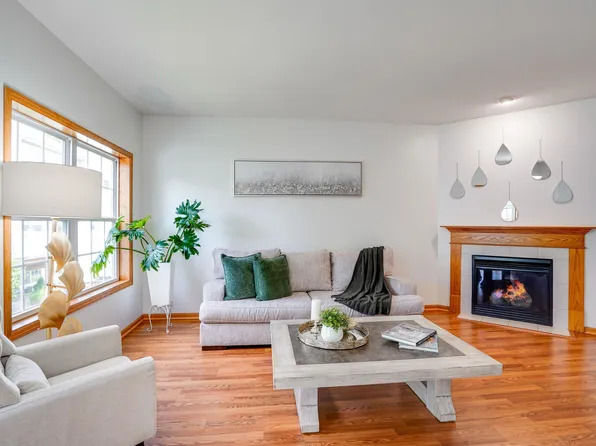 3833 Maple Grv, Madison, WI 53719