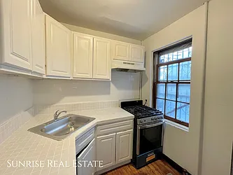 Rented by Sunrise Real Estate