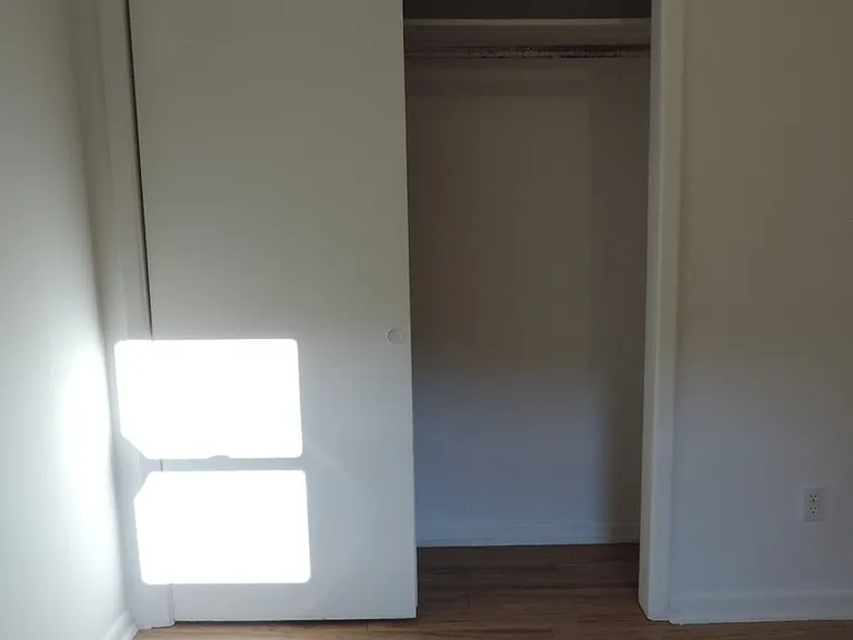 282 Hill Dr — Photo 4