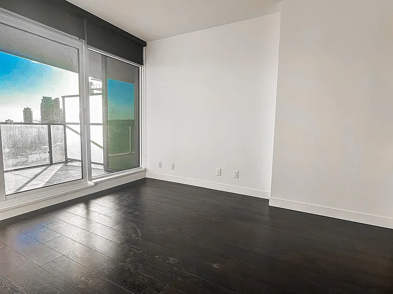 4880 Lougheed Hwy #1810 — Photo 6
