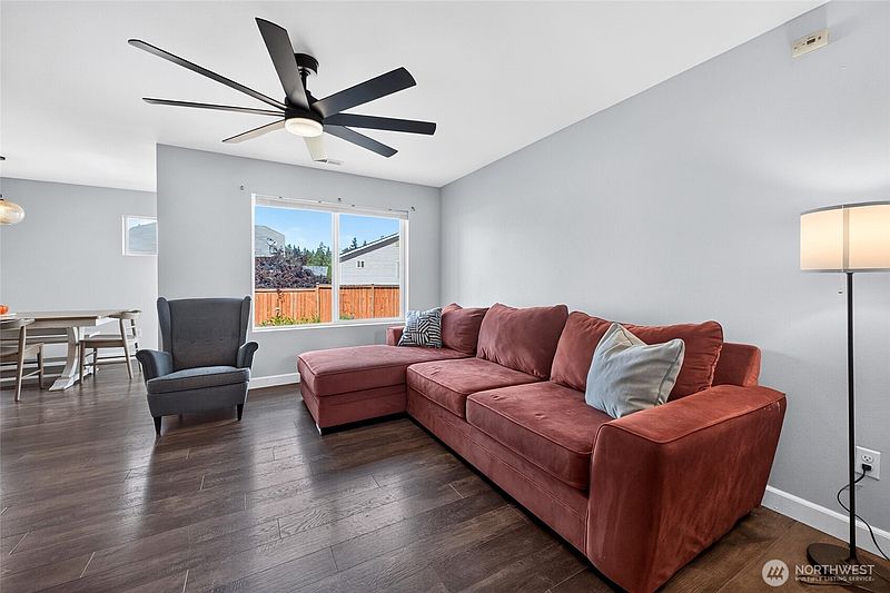 3rd image of 2753 SW Egret Street