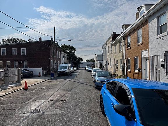 2nd image of 2021 Plum St