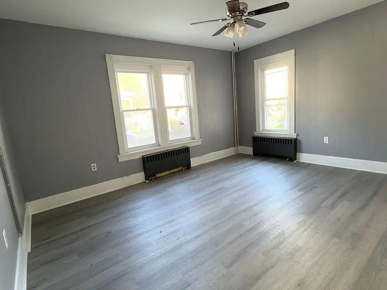 120 N Evans St — Photo 18