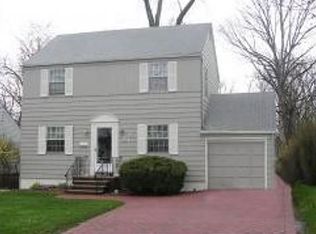 54 Amherst Pl, Livingston, NJ 07039