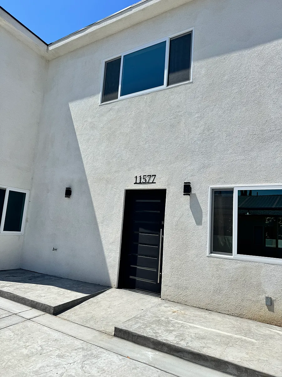 Building Photo - 11577 Garrick Ave