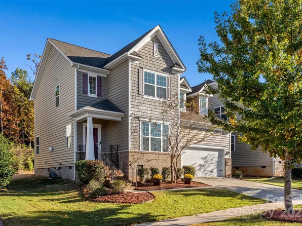 1821 Sapphire Meadow Dr, Fort Mill, SC 29715