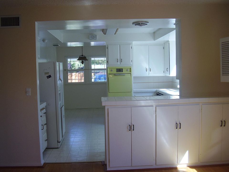 spacious kitchen