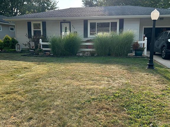 2nd image of 805 N Nixon Ave