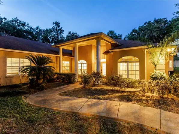 2601 Shoemaker Ln, Mount Dora, FL 32757