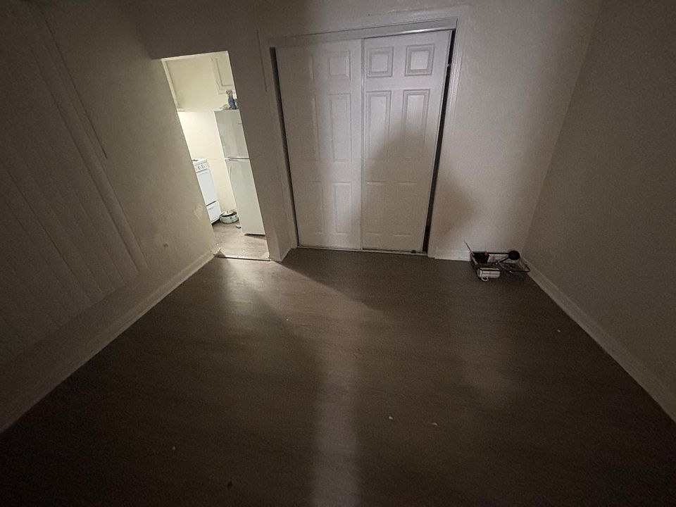 1st image of 521 N Avalon Blvd #211