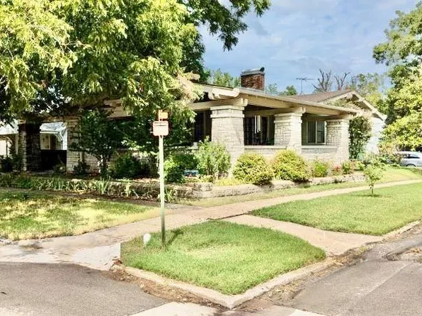 620 S 15th St, Parsons, KS 67357